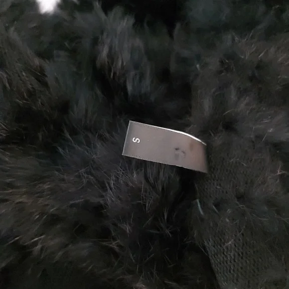 Black Genuine Rabbit Fur Vest - Picture 6 of 9